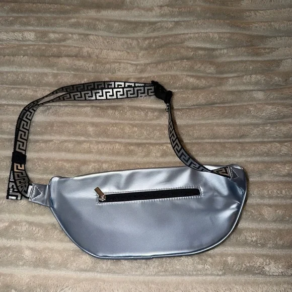 Versace Metallic Silver Waist Bag - Picture 2 of 3